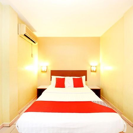 Super Oyo 447 Comfort Hotel Meru クラン エクステリア 写真
