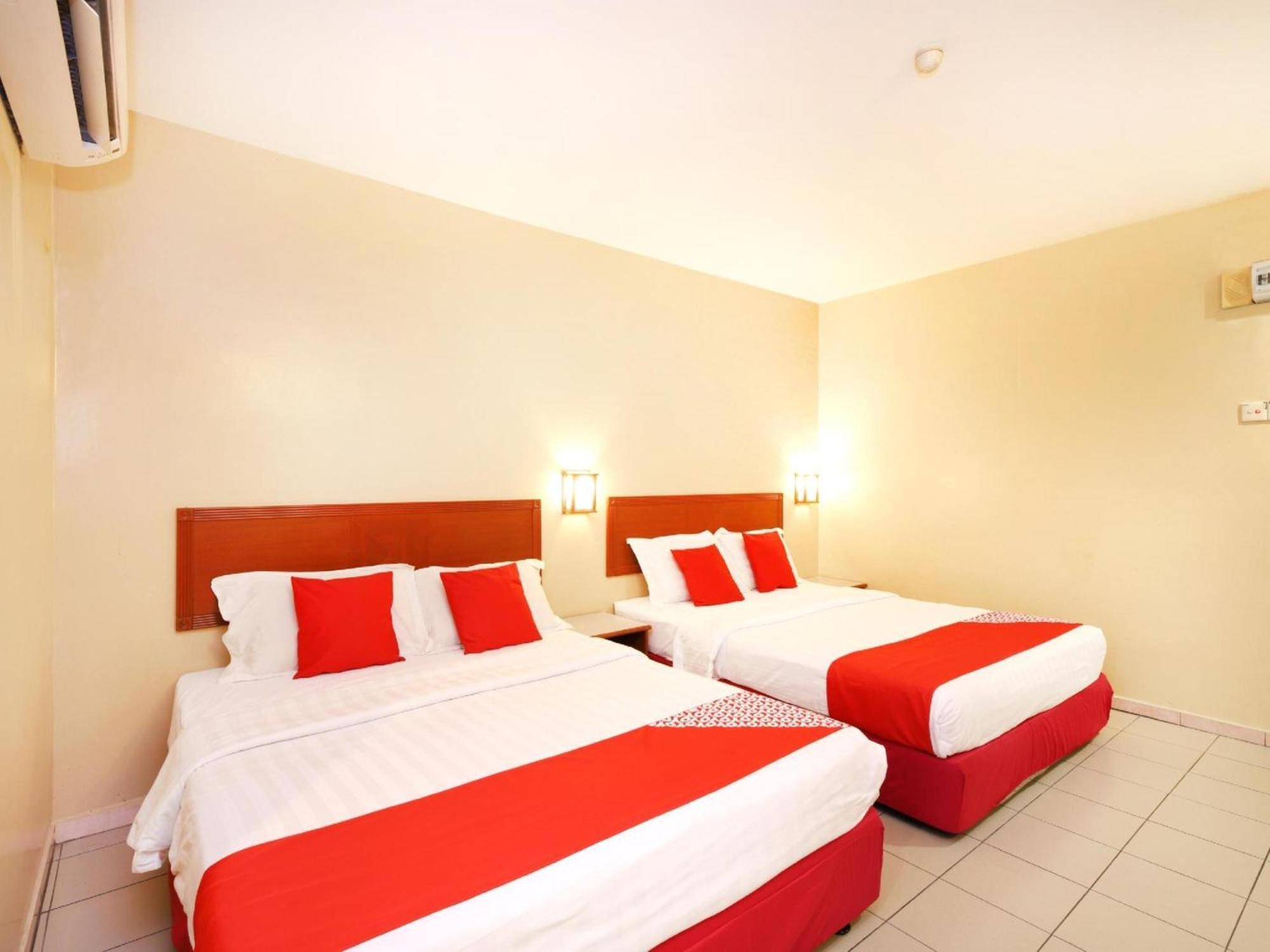 Super Oyo 447 Comfort Hotel Meru クラン エクステリア 写真