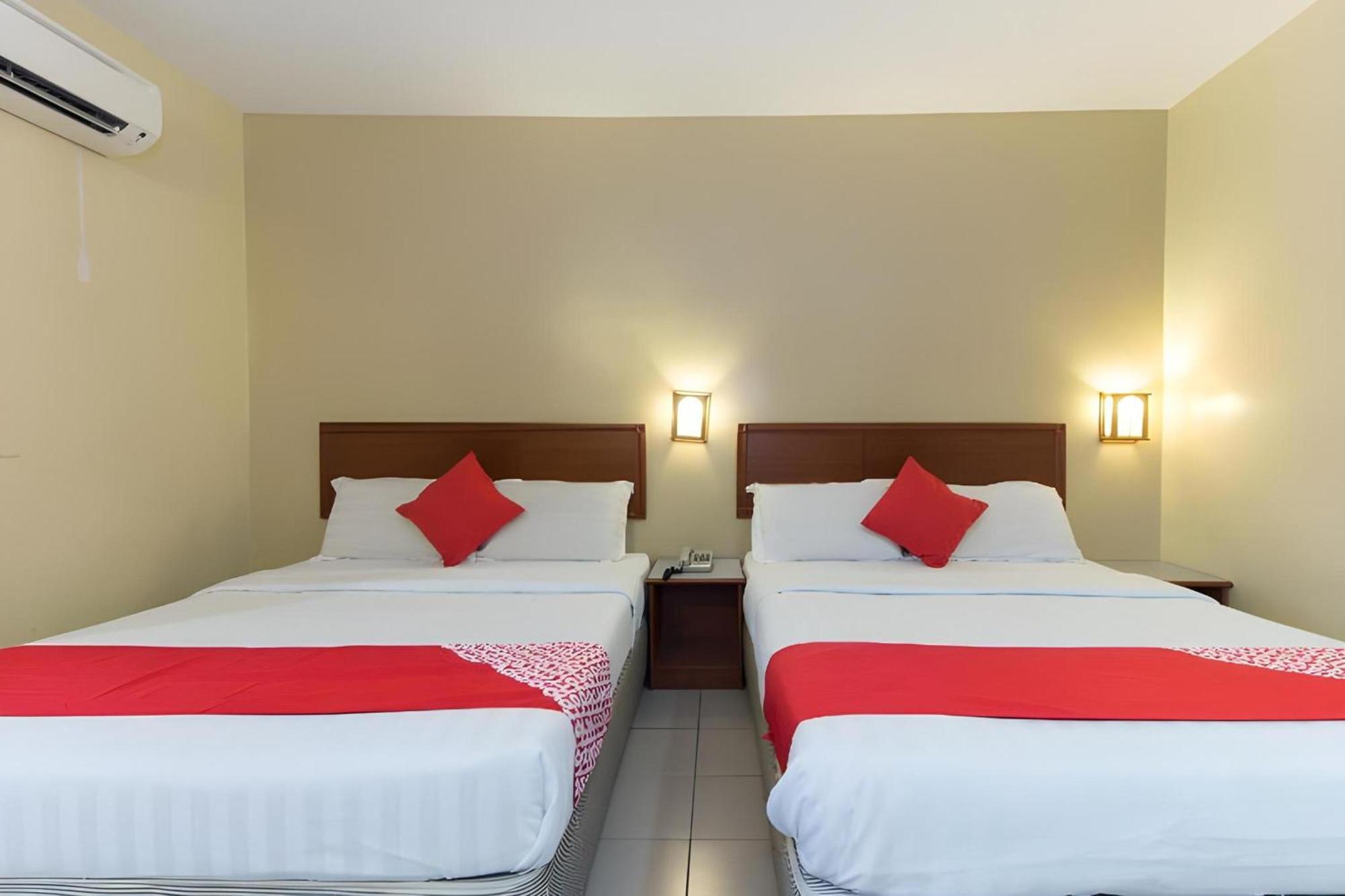 Super Oyo 447 Comfort Hotel Meru クラン エクステリア 写真