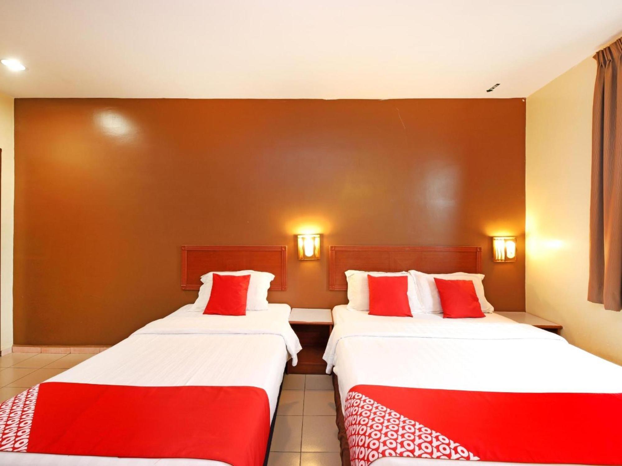 Super Oyo 447 Comfort Hotel Meru クラン エクステリア 写真