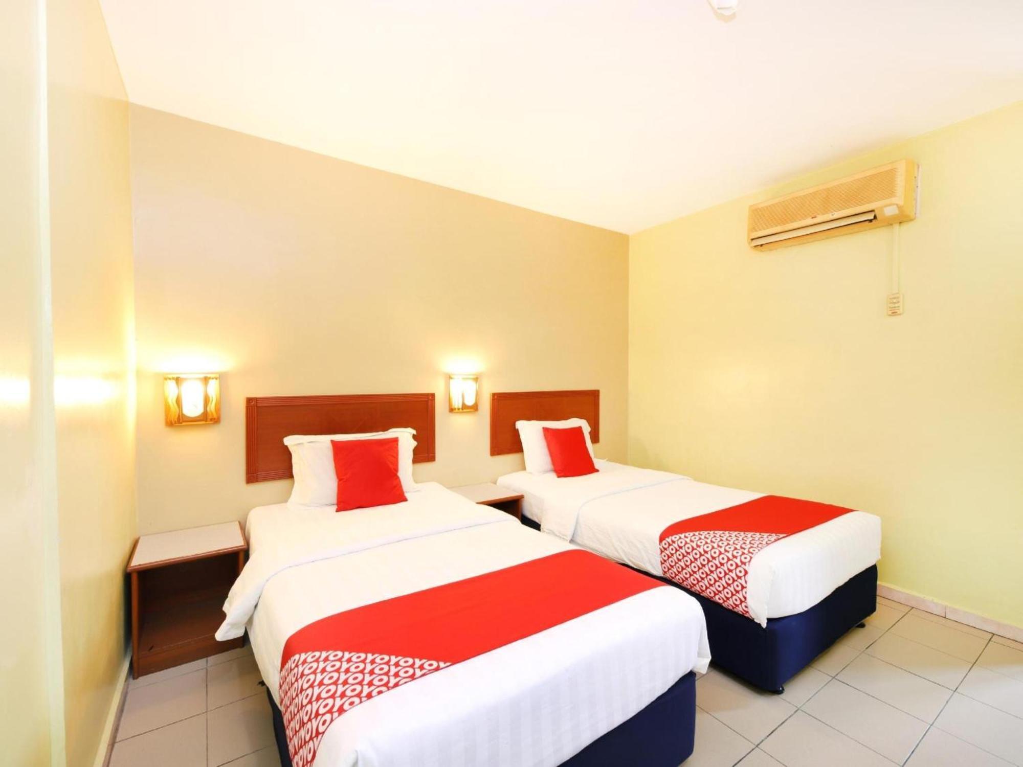 Super Oyo 447 Comfort Hotel Meru クラン エクステリア 写真