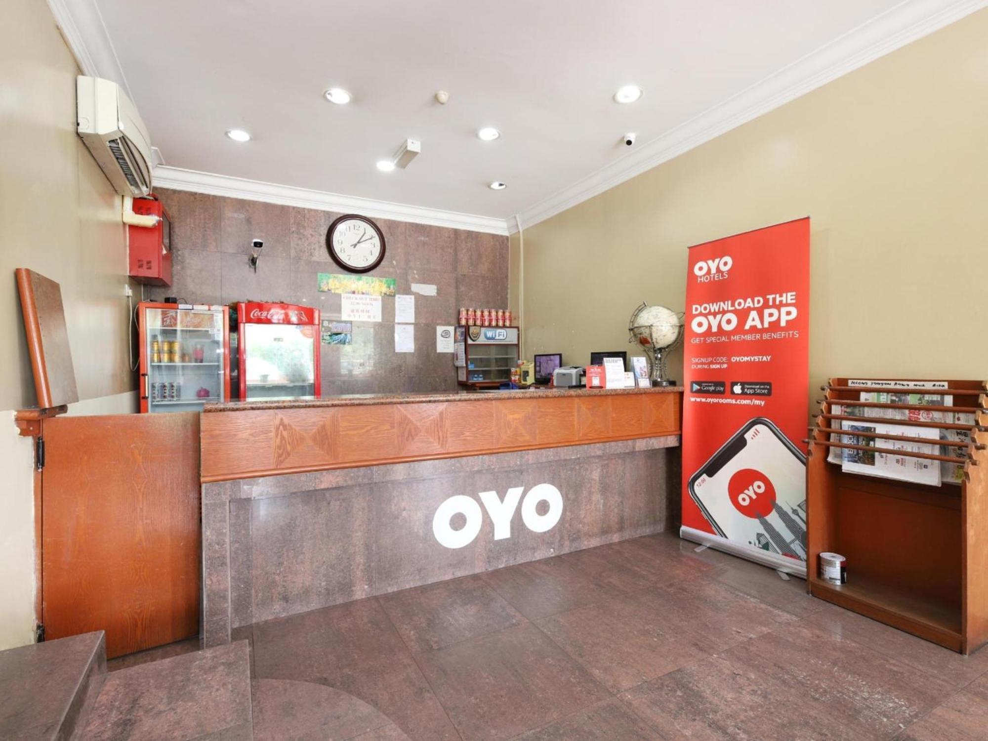 Super Oyo 447 Comfort Hotel Meru クラン エクステリア 写真